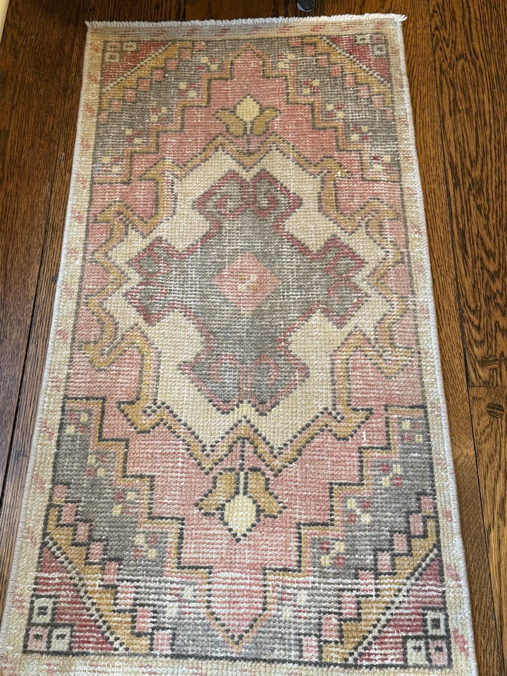 1’6”x3’1” Vintage Oushak Mat