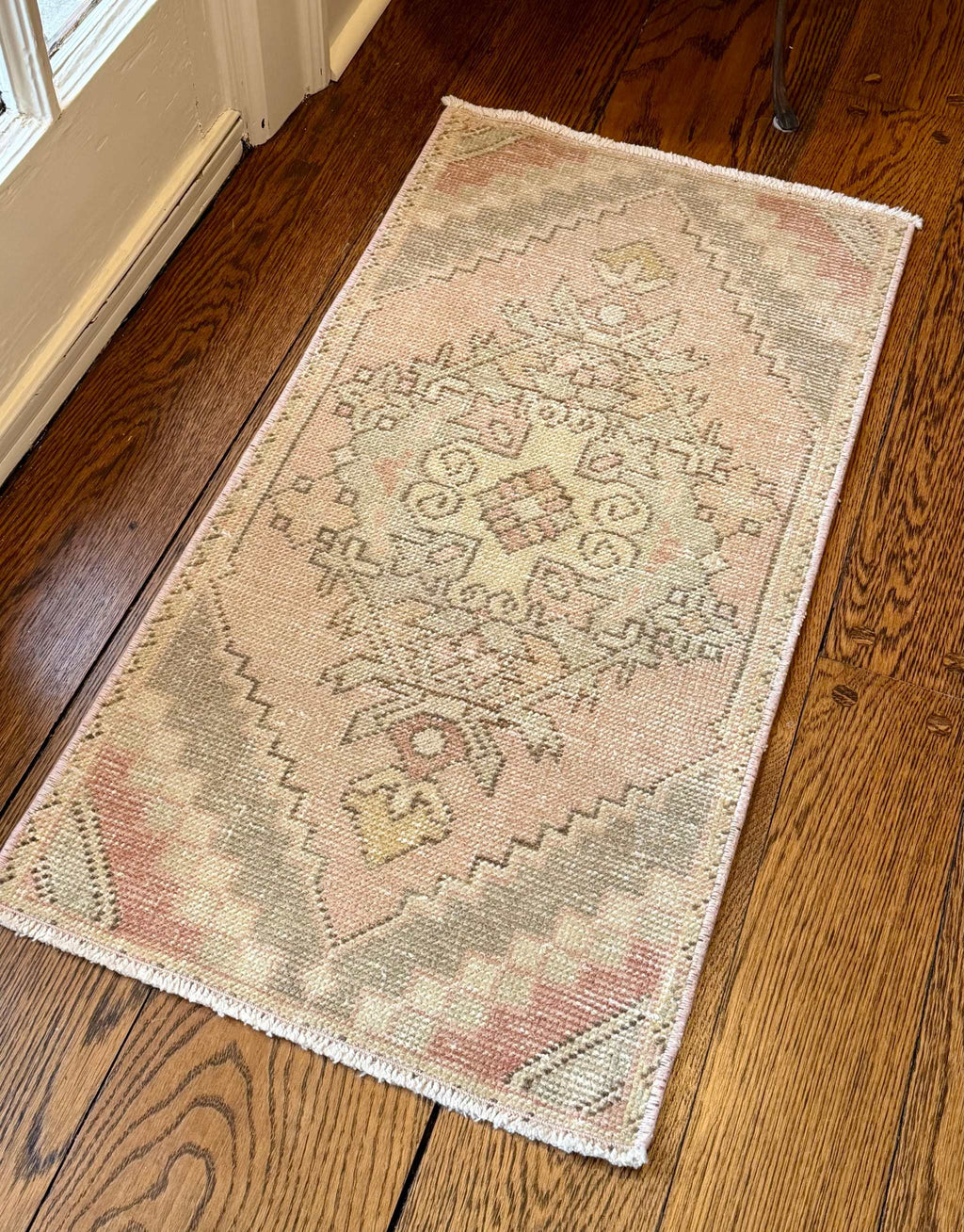 1’7”x3’2” Vintage Oushak Mat