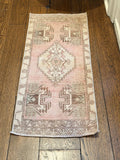1’6”x3’8” Oushak Mat