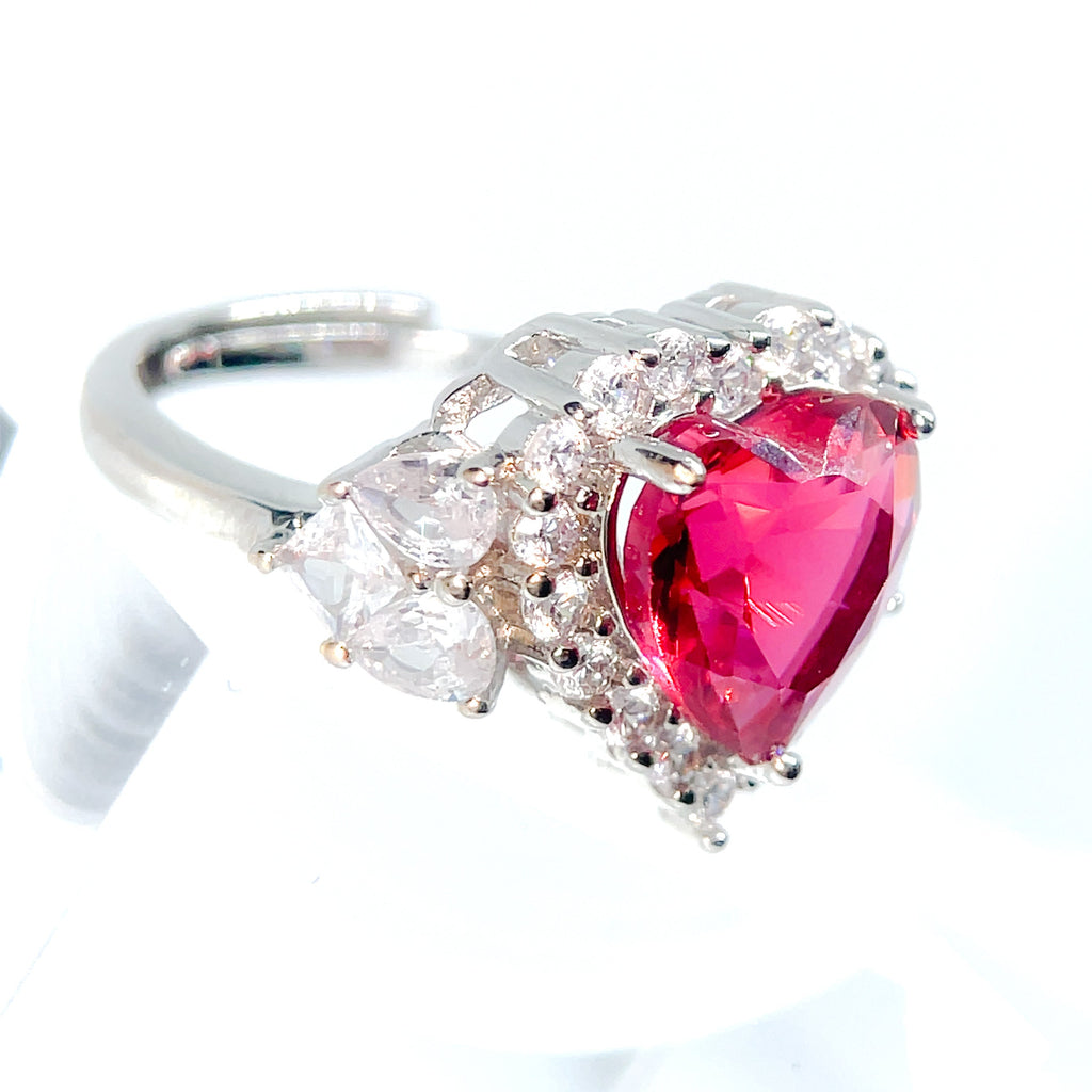 Brittania Ring