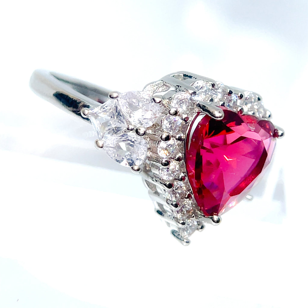 Brittania Ring