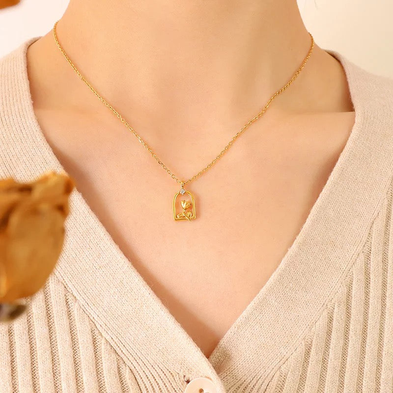 Dainty Belle Necklace