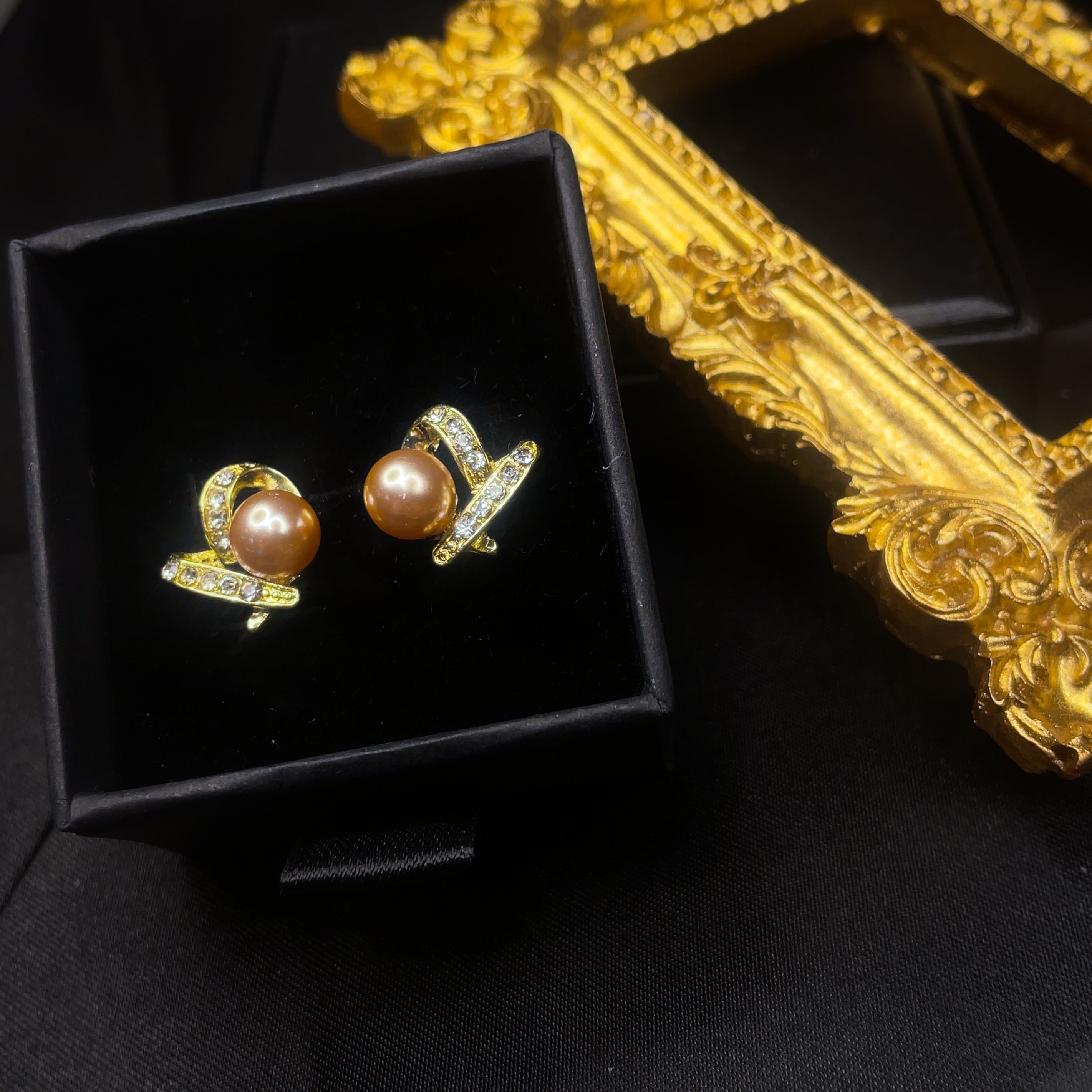 Heart Pearl Studs