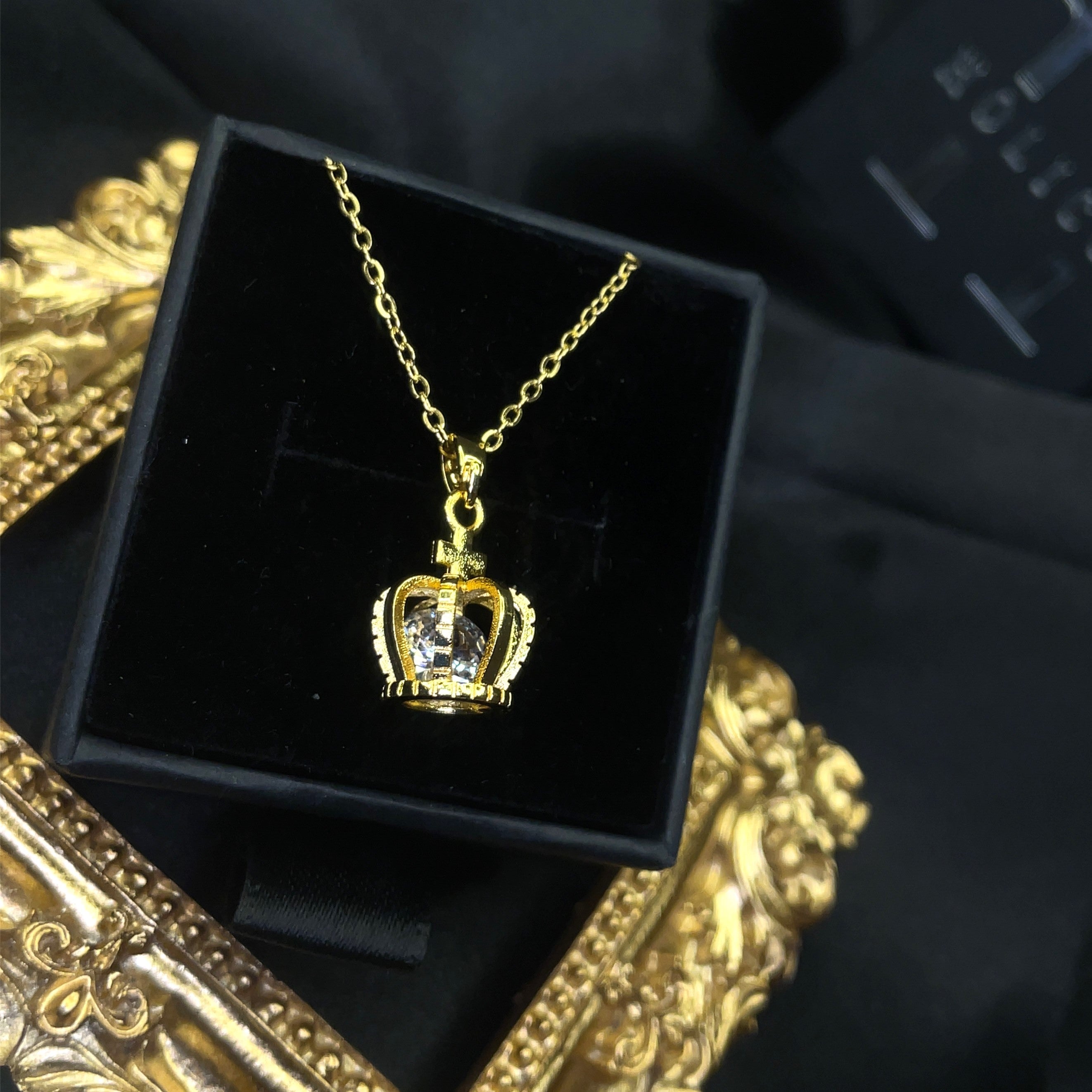 Theo Necklace