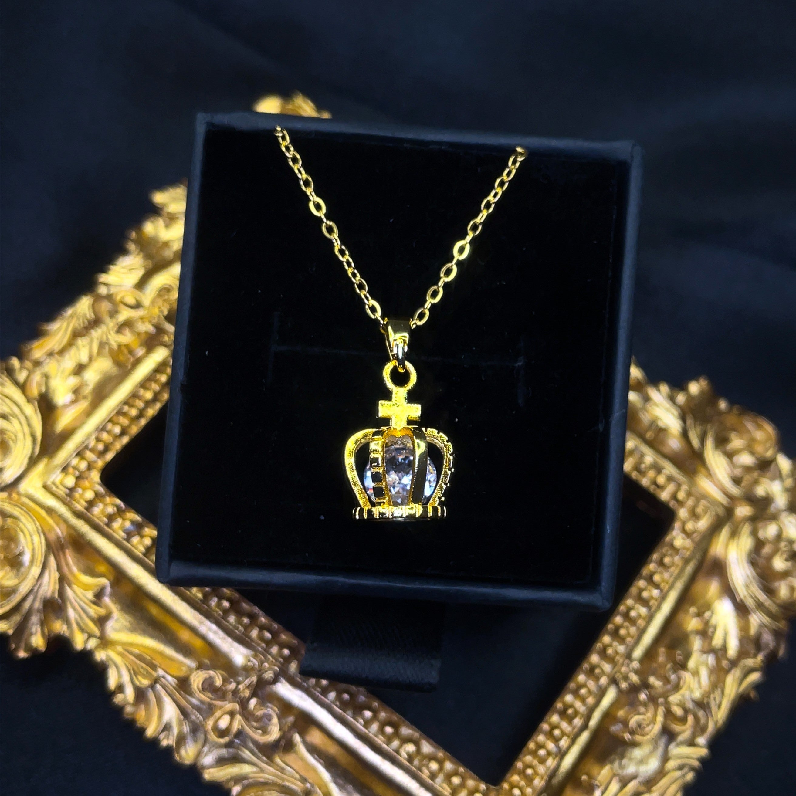 Theo Necklace