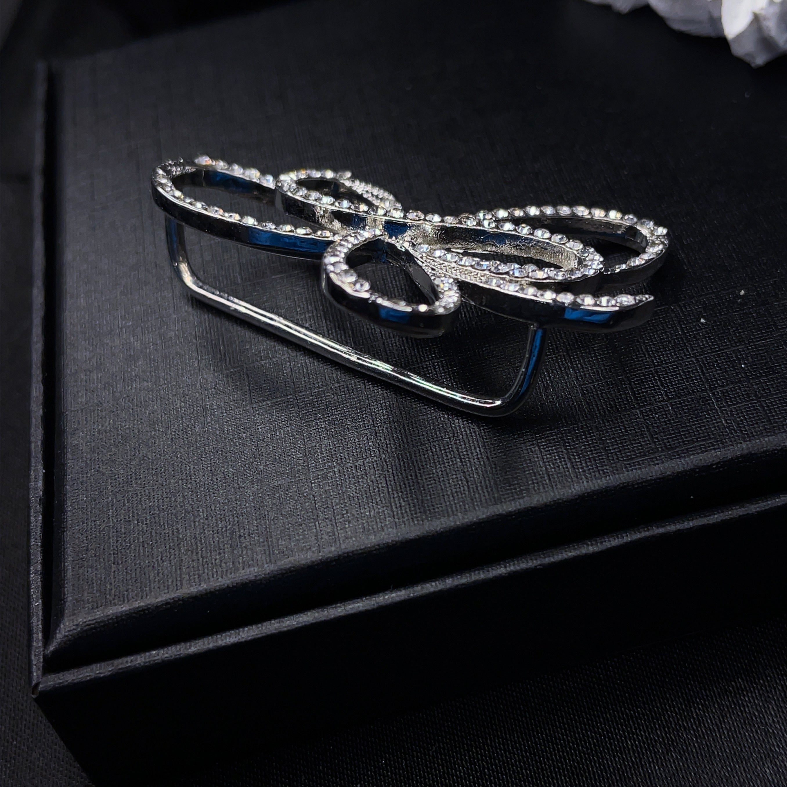 Asymmetrical Ribbon Ear Cuff Earring