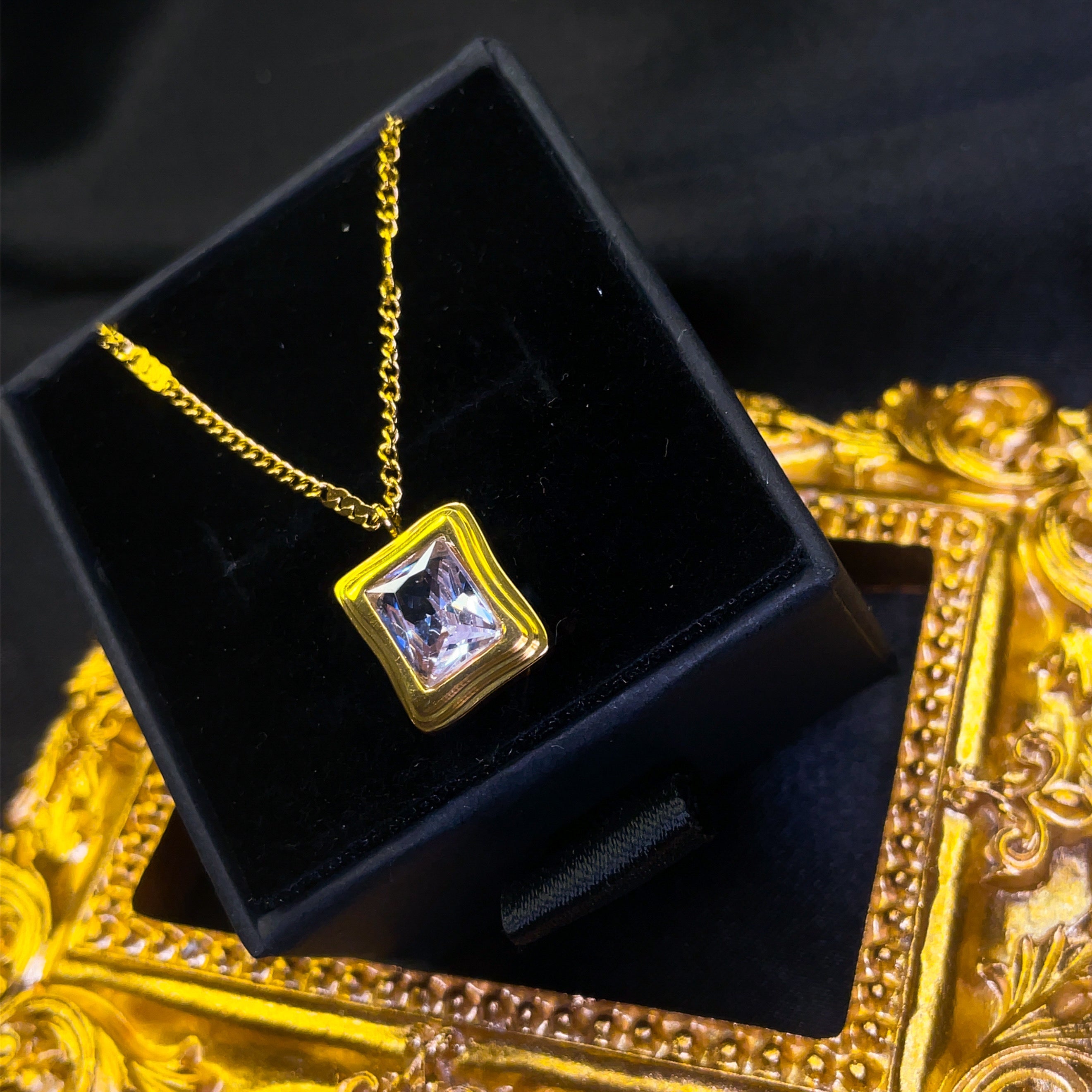 Sugar Necklace